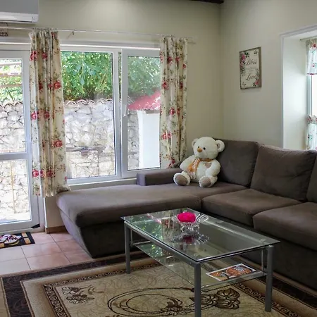 Guest house At - House City Center *